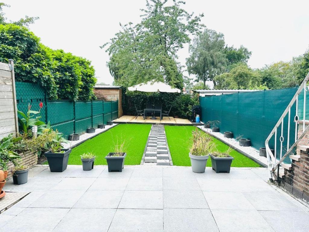 Big Sunset 2 Bedroom House With A Garden Amberes Exterior foto
